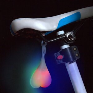 4 цвета велосипедные шарики задний фонарь Силиконовый Водонепроницаемы 3 режима LED предупреждение милый Сердце Дизайн в