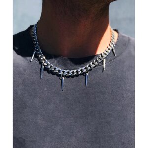 Рок-панк хип-хоп кисточка заклепка геометрический дизайн конуса металлическое ожерелье с подвеской на ключице