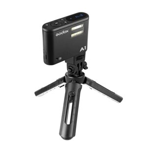 Godox A1 Phone Flash OLED-дисплей Встроенный 2.4G Wireless X System Support Phone APP Remote Control Master Slave Функции с MT01 Mini Tripod Andoer Ткань для очистки и регулируемый держатель для iPhone 7/7 плюс 6s /